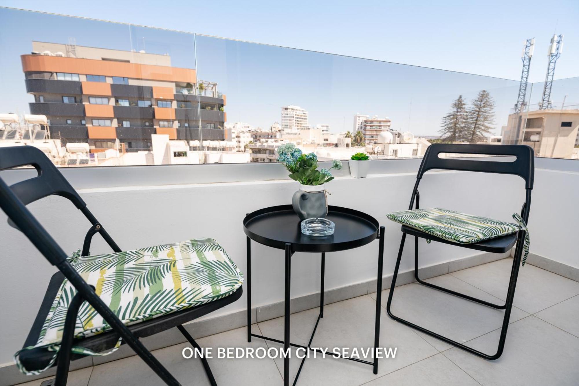 Lazuli City & Seaview Apartments Ларнака Номер фото